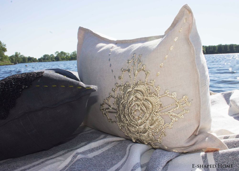Cushions - INTIMACY Cushion cover - E-SHAPED