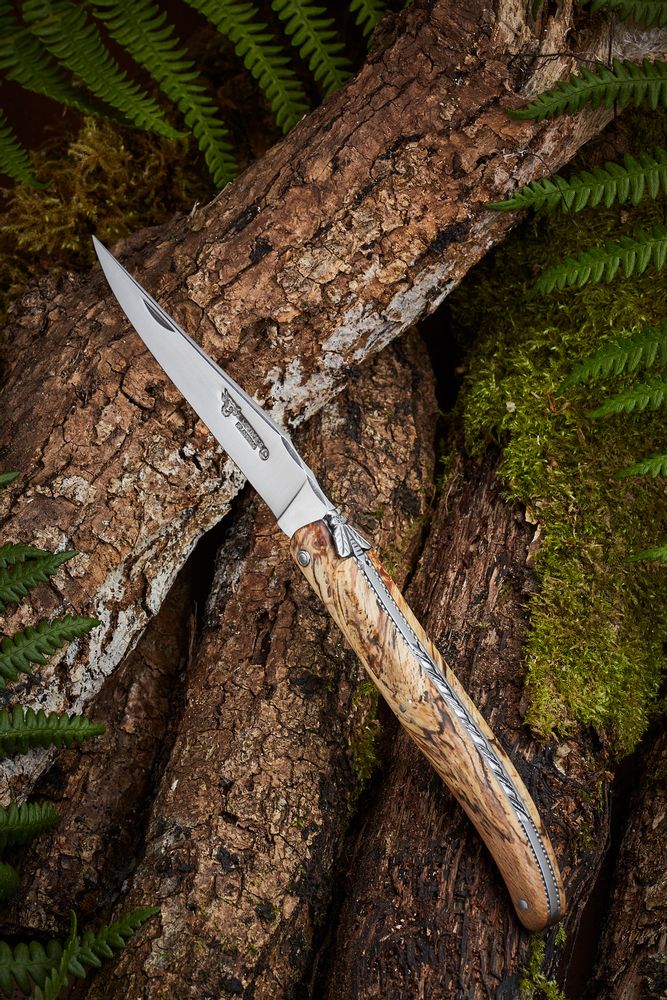Couteaux - Laguiole Perlé Bois d'Aubrac - LAGUIOLE EN AUBRAC