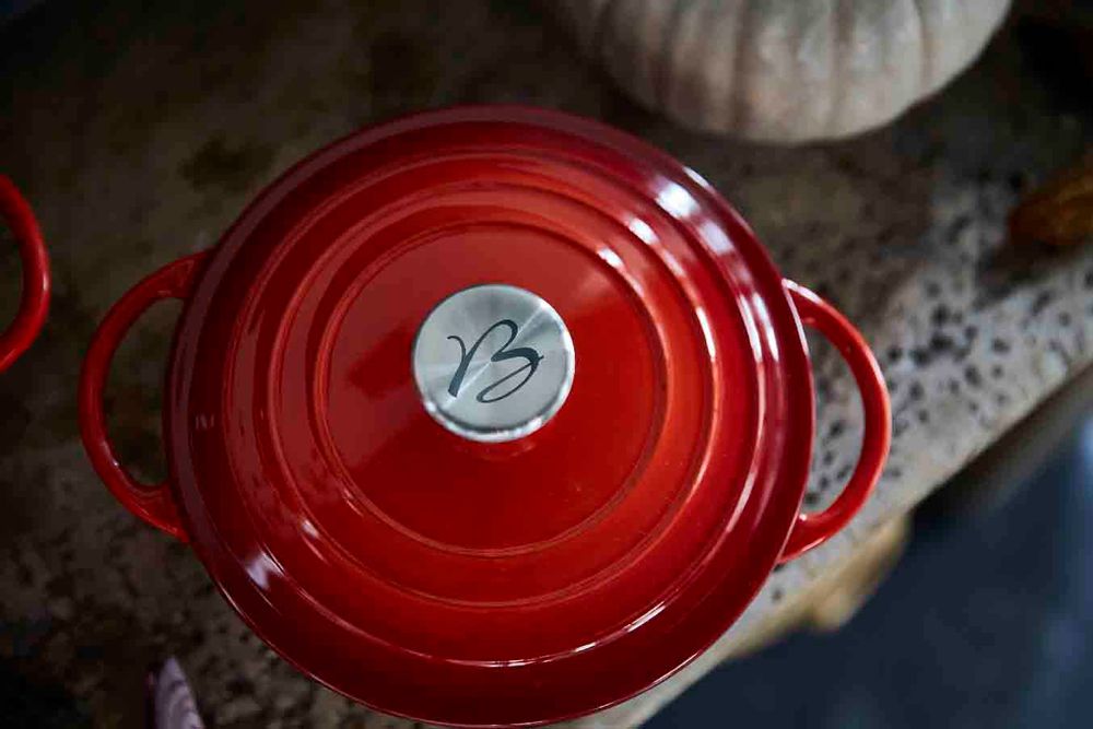 Faitouts - LEGUMIER TRADITION EN FONTE EMAILLEE ROUGE DEGRADE - BAUMALU
