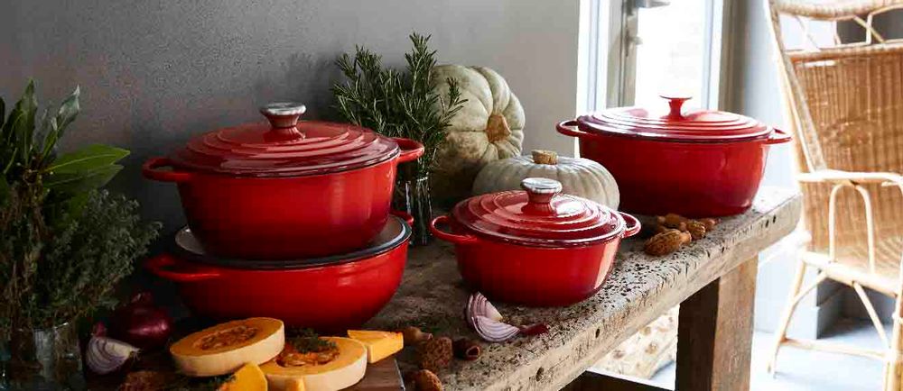 Faitouts - LEGUMIER TRADITION EN FONTE EMAILLEE ROUGE DEGRADE - BAUMALU