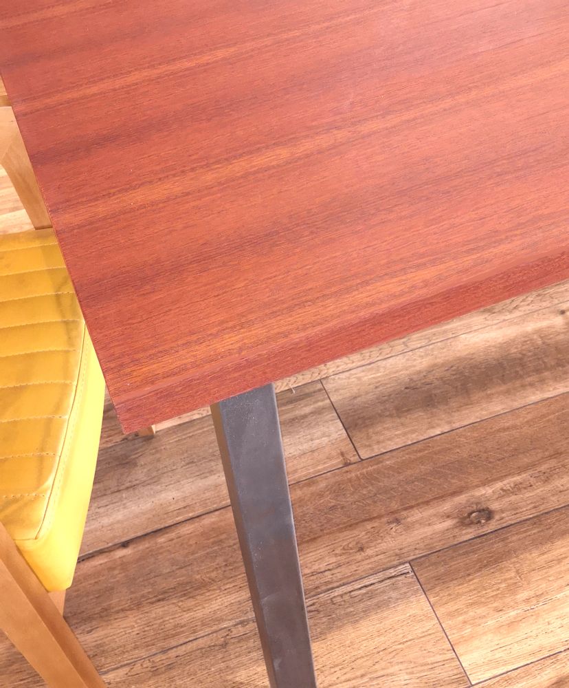 Tables Salle à Manger - Table avec plateau en acajou et bases en acier Π - LIVING MEDITERANEO