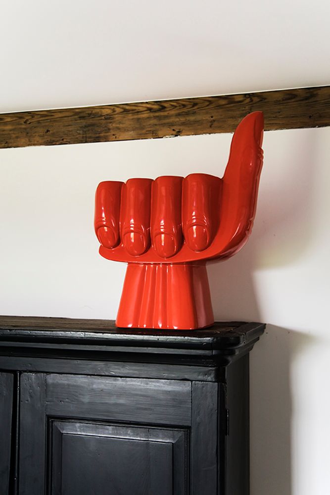 Chairs - Fist chair - POLSPOTTEN