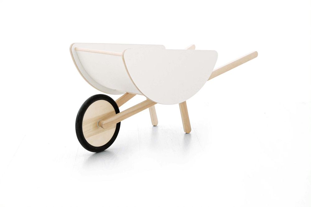 Jouets enfants - Brouette jouet - Faites un jeu en voyant qui peut transporter un tas de jouets plus loin sans renverser. - OOH NOO