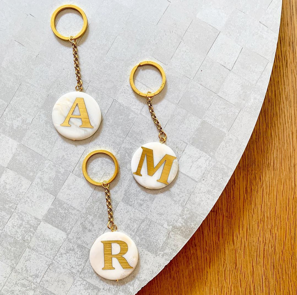 Accessoires de voyage - Porte-clés Letter Stone - TECLA BARCELONA