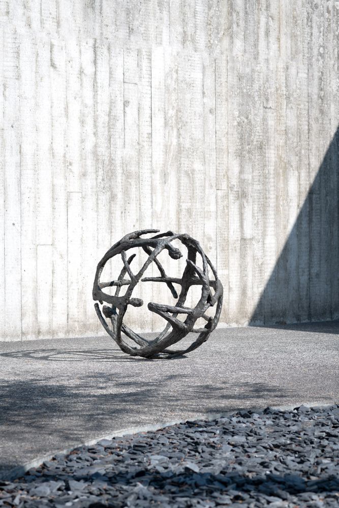 Sculptures, statuettes and miniatures - To tweet - GARDECO OBJECTS