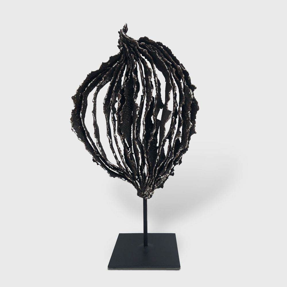 Sculptures, statuettes et miniatures - Sculpture Arbre Grès noir avec Email blanc. - GUENAELLE GRASSI