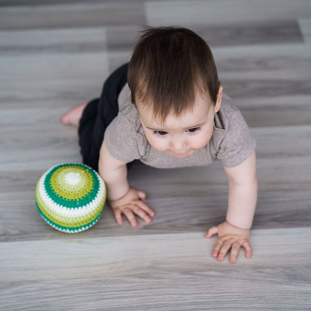 Gifts - XXL ball rattle in crochet - APUNT BARCELONA
