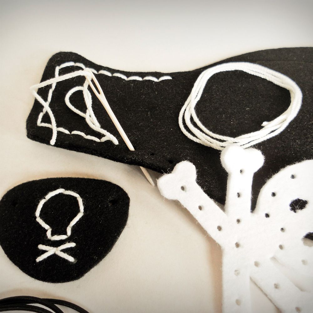 Gifts - DIY sewing kit - APUNT BARCELONA