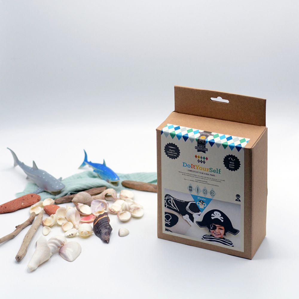 Gifts - DIY sewing kit - APUNT BARCELONA