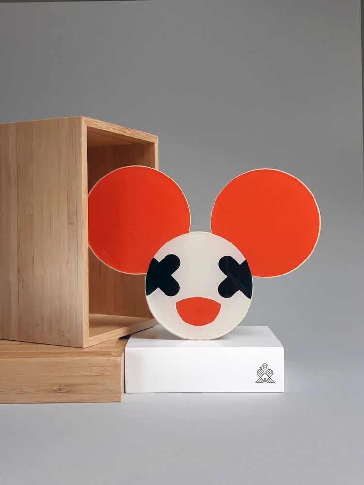 Design objects - ART FIGURINE: THE TRIPLE ICON. - ANTONIJA M.