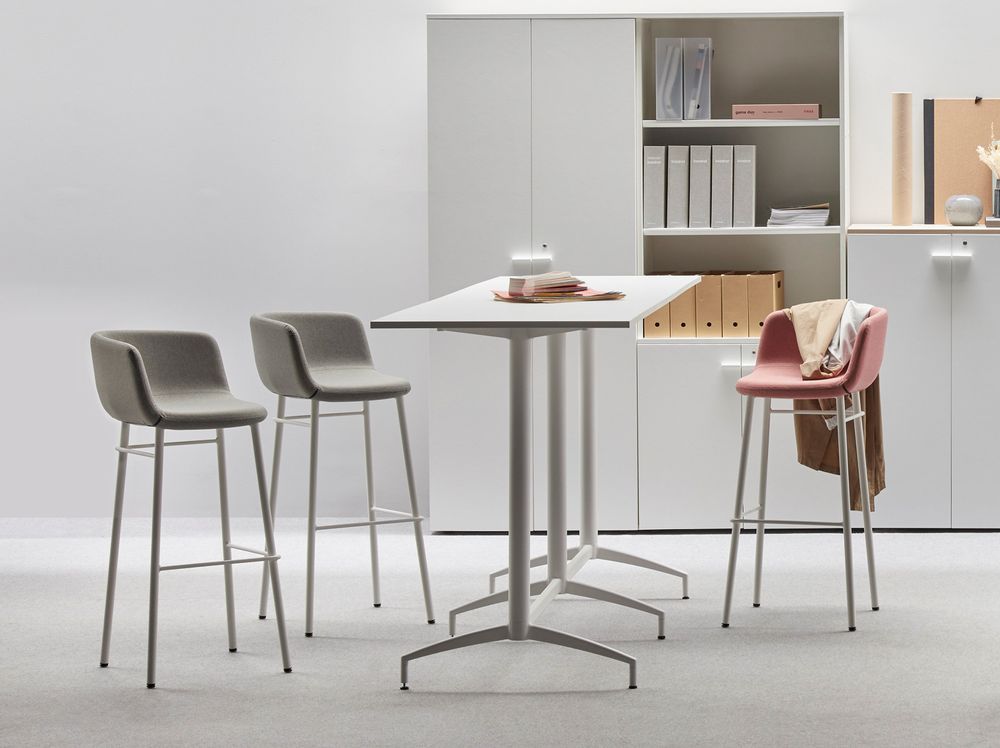 Stools for hospitalities & contracts - Xoko Stool - AKABA
