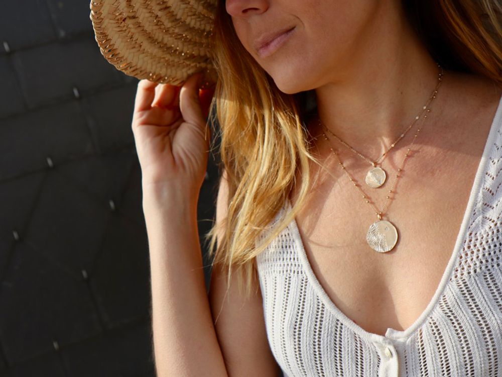 Jewelry - Foliage Medal Necklace - YLUME
