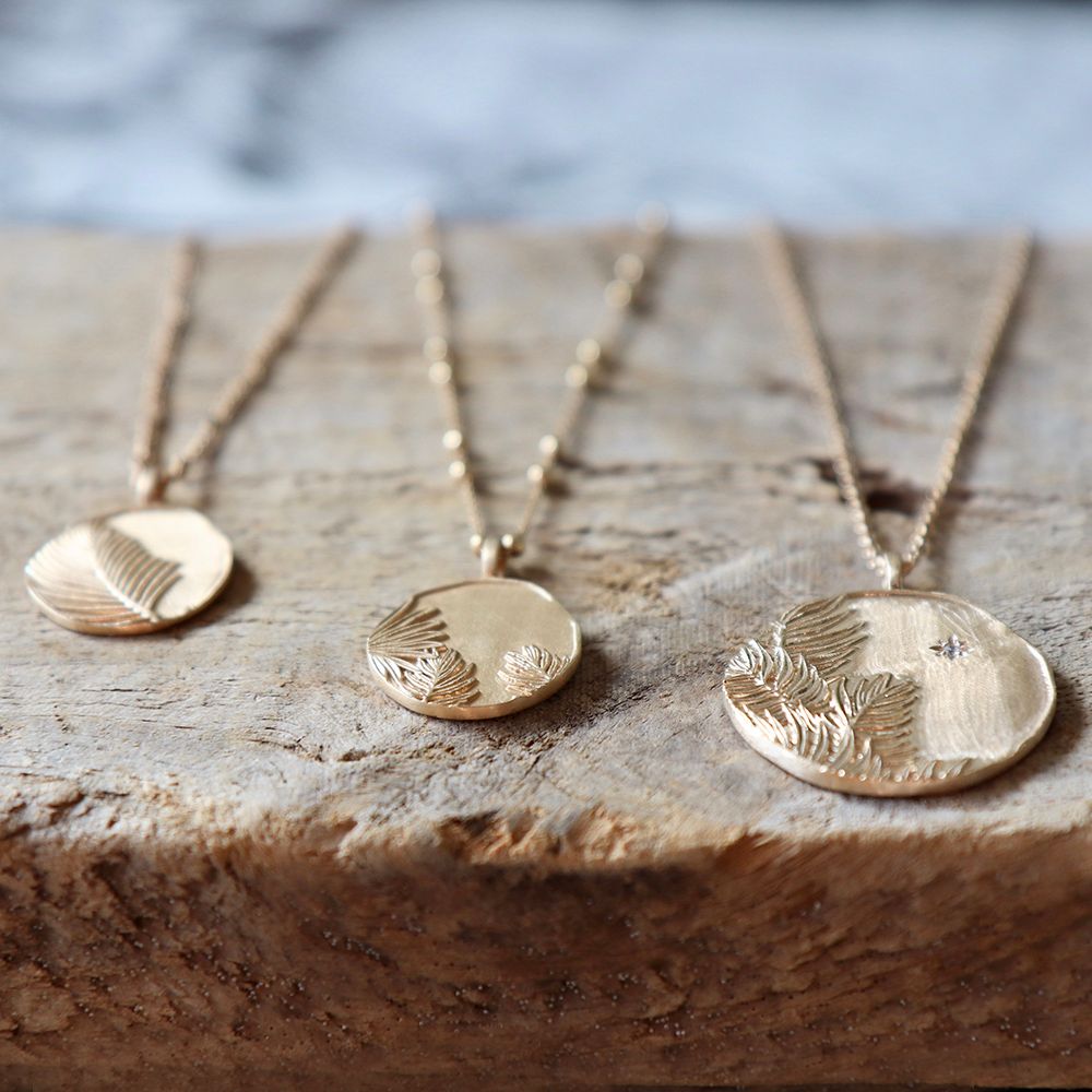 Jewelry - Foliage Medal Necklace - YLUME