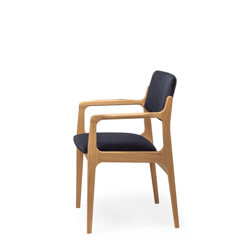 Office seating - Dining chair OSLO with armrests, solid oak - WOODEK