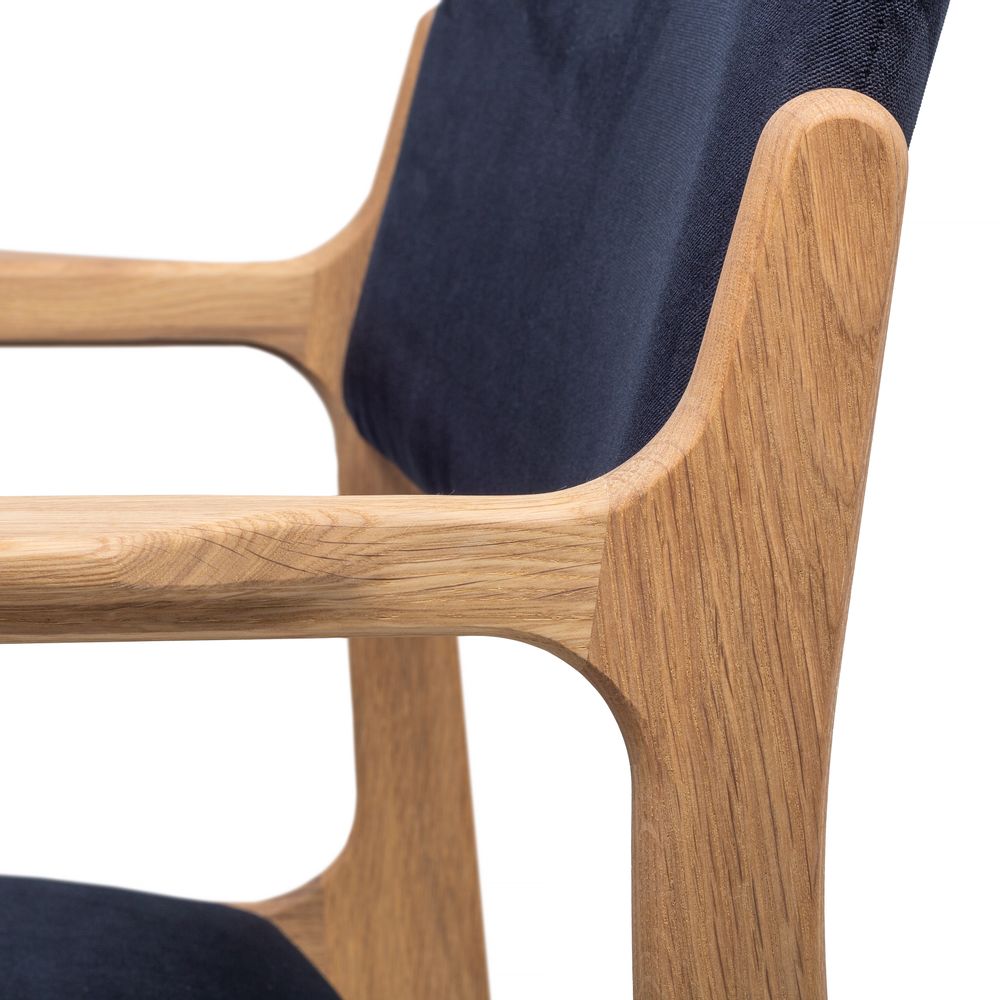Office seating - Dining chair OSLO with armrests, solid oak - WOODEK