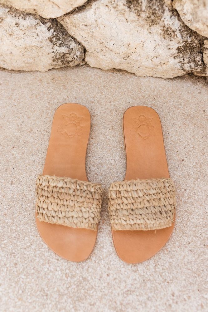 Chaussures - Sandales, mules en raphia - MON ANGE LOUISE