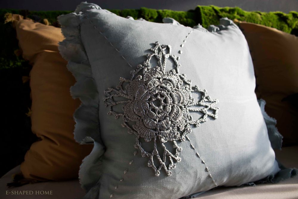 Comforters and pillows - EVENING SKY-CLOSE UP Cushion cover - E-SHAPED