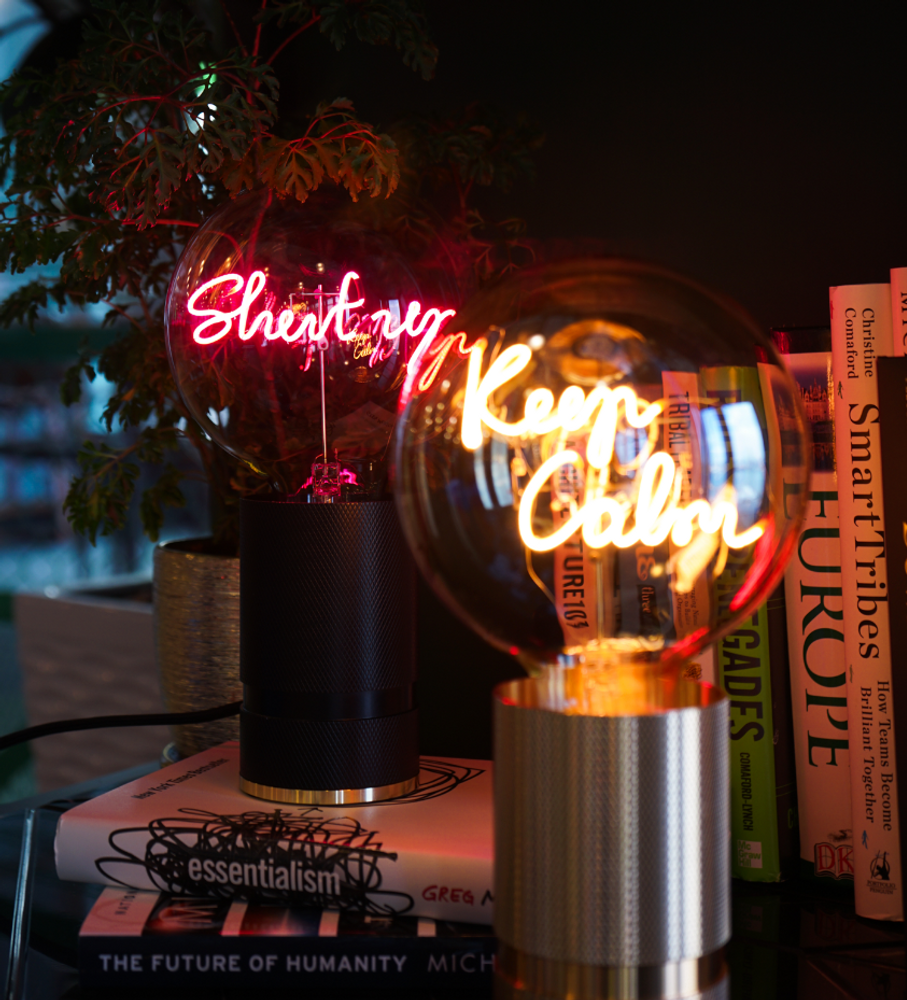 Ampoules pour éclairage intérieur - Le message dans l'ampoule - ELEMENTS LIGHTING