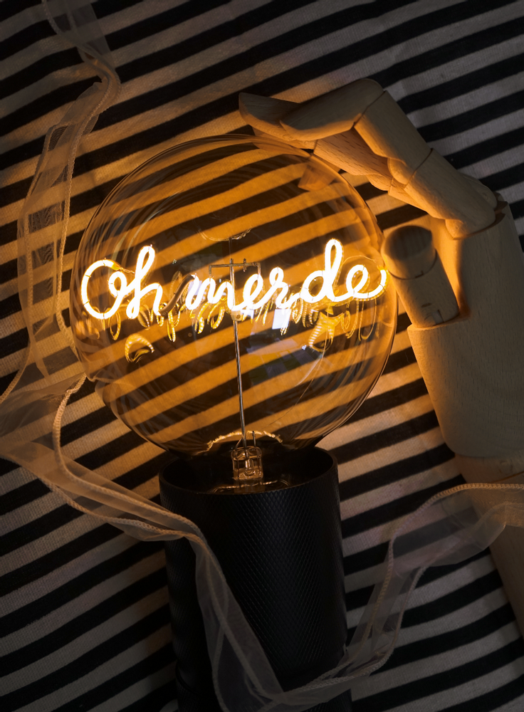 Ampoules pour éclairage intérieur - Le message dans l'ampoule - ELEMENTS LIGHTING