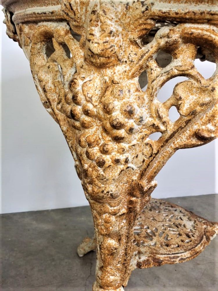 Decorative objects - Cast Iron Garden Table - JD PRODUCTION - JD CO MARINE