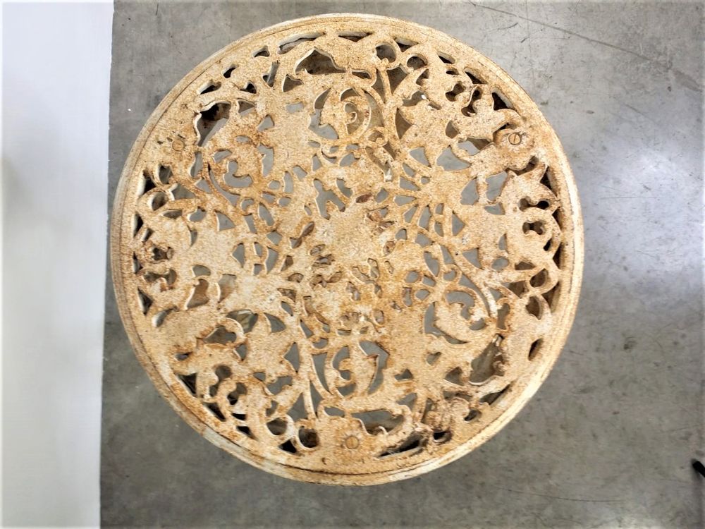 Decorative objects - Cast Iron Garden Table - JD PRODUCTION - JD CO MARINE