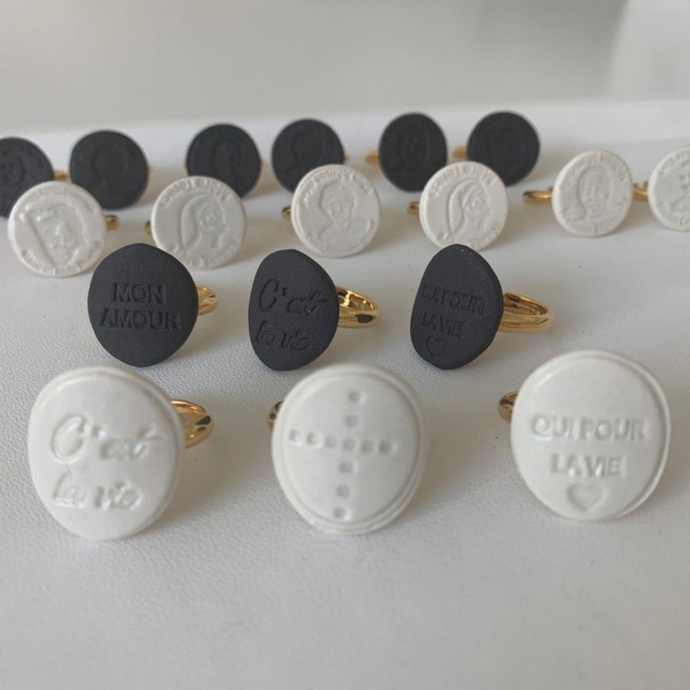 Bijoux - Petit plat rond Adelaide. - MARGOTE CERAMISTE