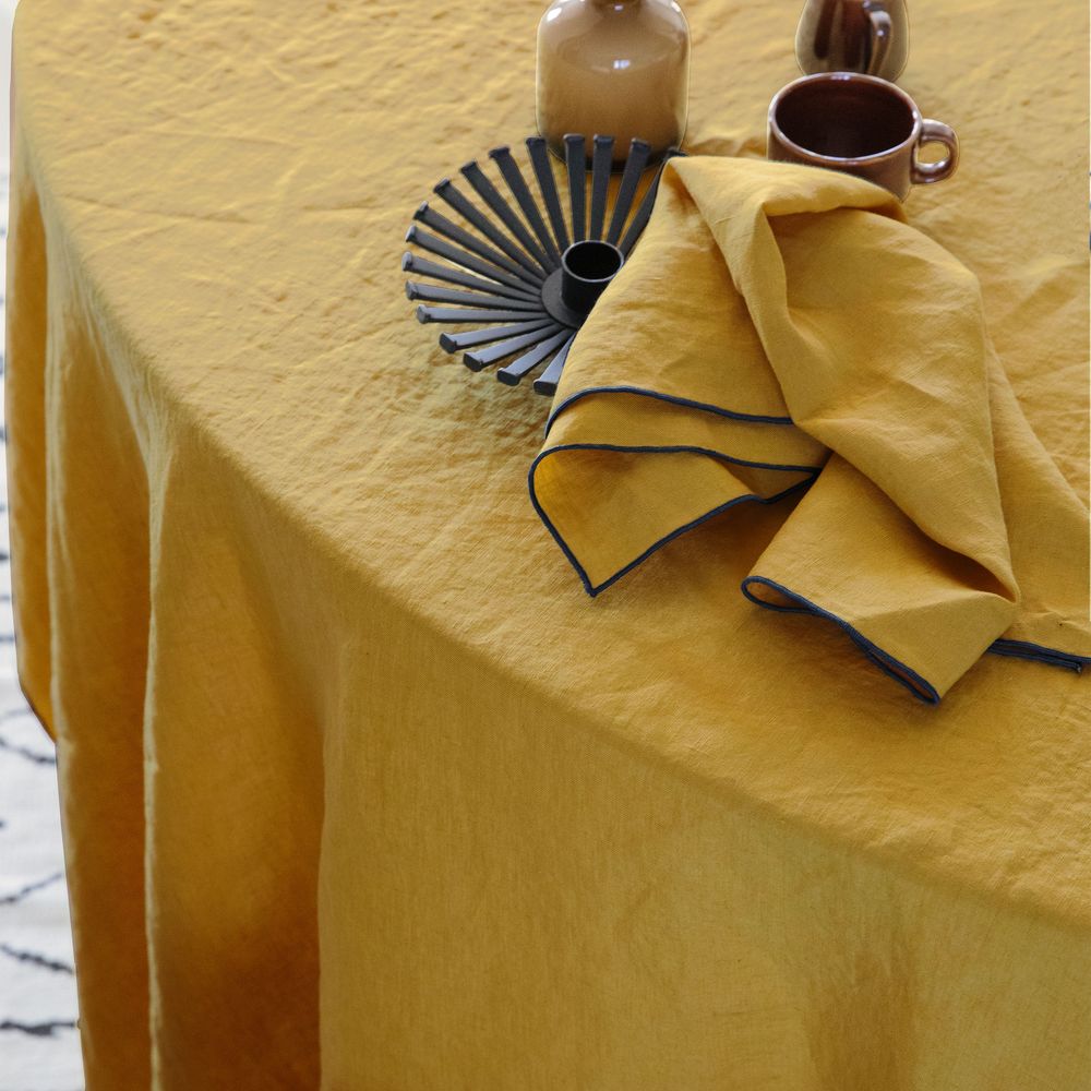 Table linen - Around flax Linen Tablecoths - BLANC CERISE