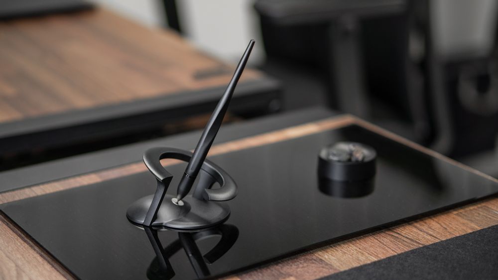 Stylos, feutres et crayons - The Hoverpen 2.0 Interstellar Edition, or 18 carats - NOVIUM TAIWAN INC.
