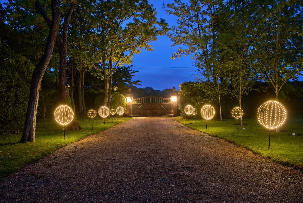 Outdoor hanging lights - Sphere / Solar Sphere - LIGHT STYLE LONDON