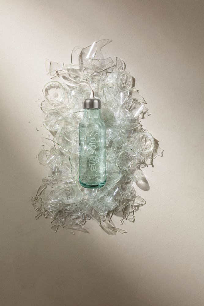 Travel accessories - Recycled glass bottle black - EVA SOLO
