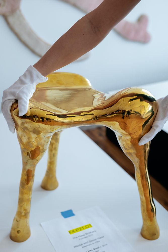 Buffets - Livraison gants blancs - CONVELIO