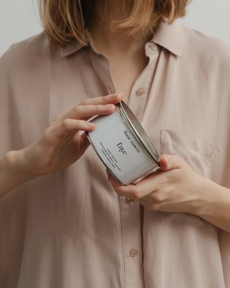 Other office supplies - White Metal signature candle - 350 gr - wide array of scents - FLAME MOSCOW