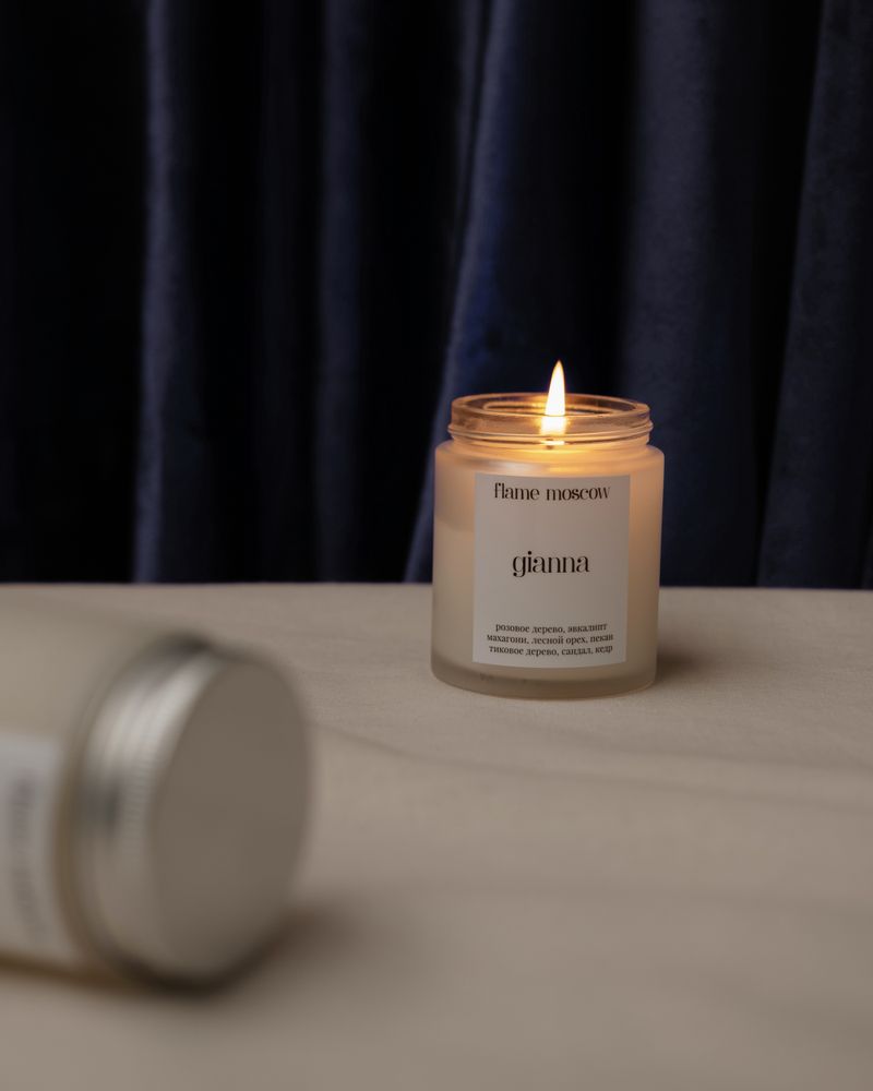 Papeterie bureau - Matte Candle - pot en verre bougie parfumée en cire de noix de coco 110gr - FLAME MOSCOW