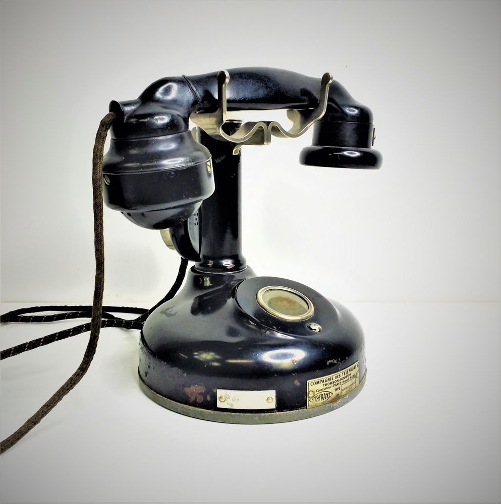 Decorative objects - Bakelite column telephone. - JD PRODUCTION - JD CO MARINE