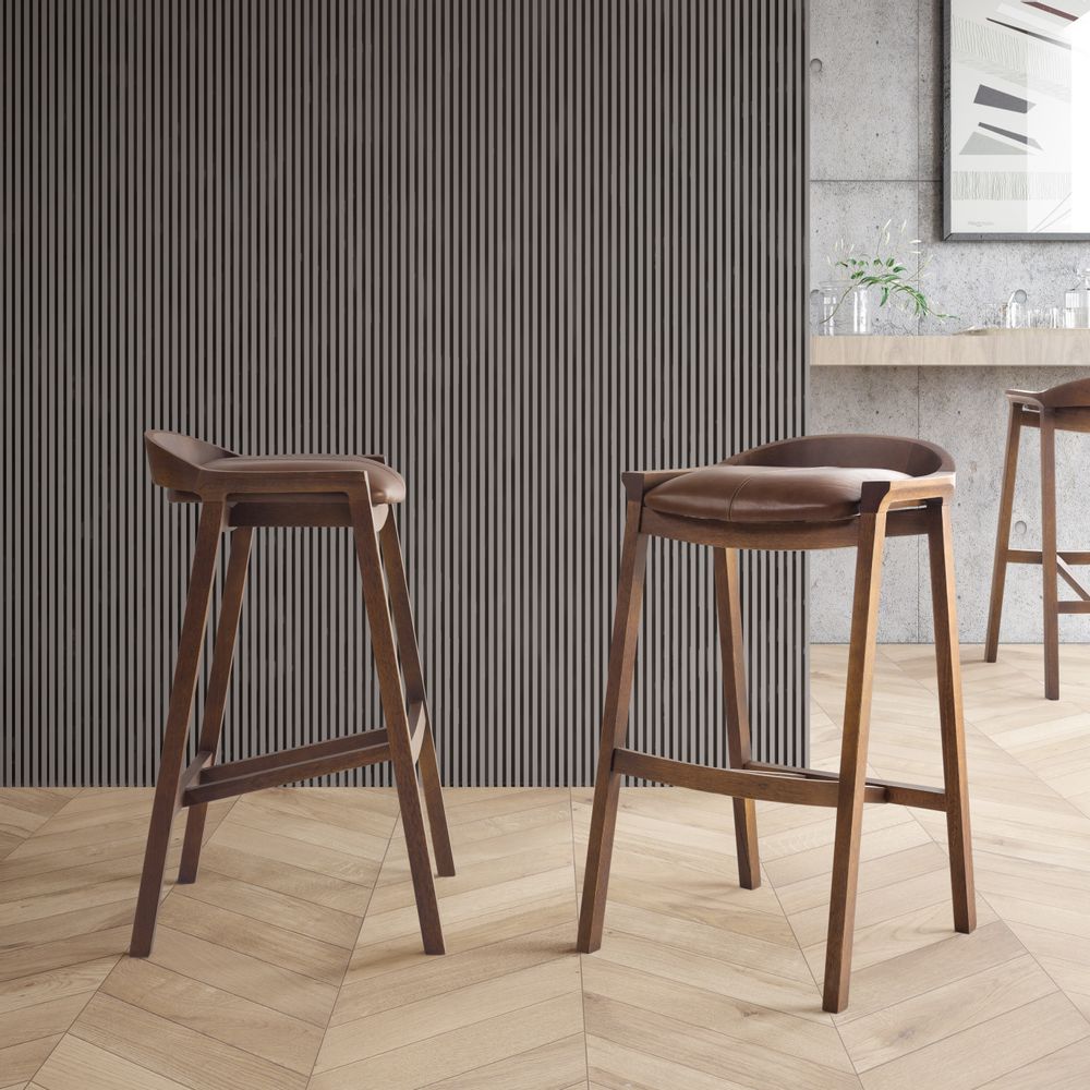 Stools - ARQUELIS LEATHER STOOL - MOVEIS JAMES LTDA
