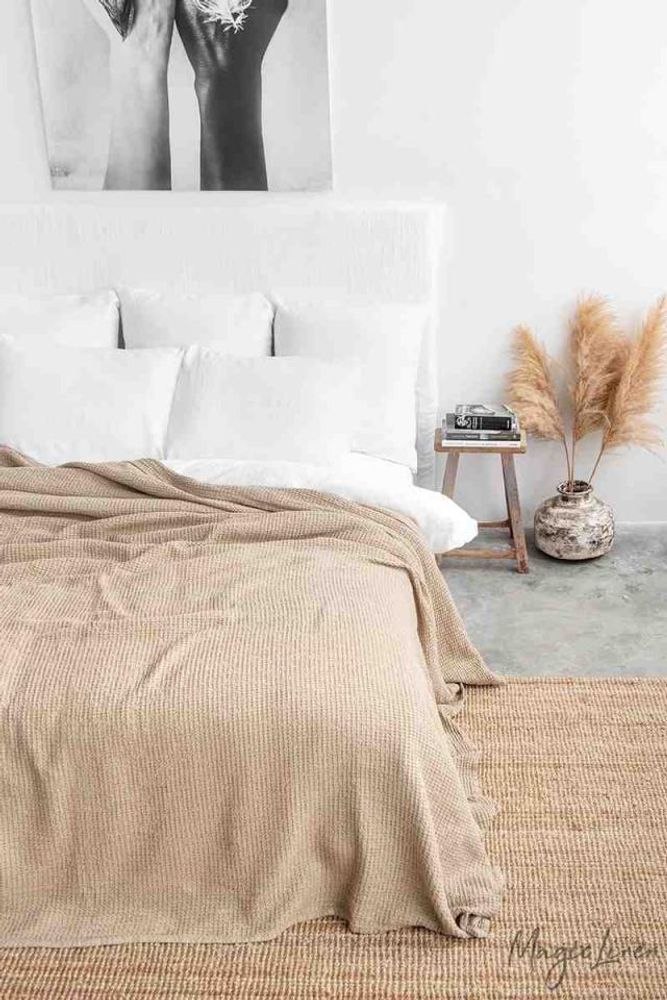 Throw blankets - Waffle linen blanket in Beige - MAGICLINEN