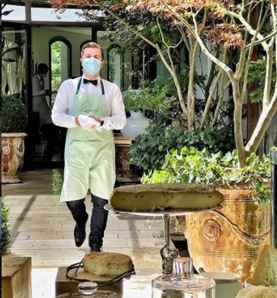 Tabliers de cuisine - TABLIER A BAVETTE PRO - DRESSEUR DE TABLES