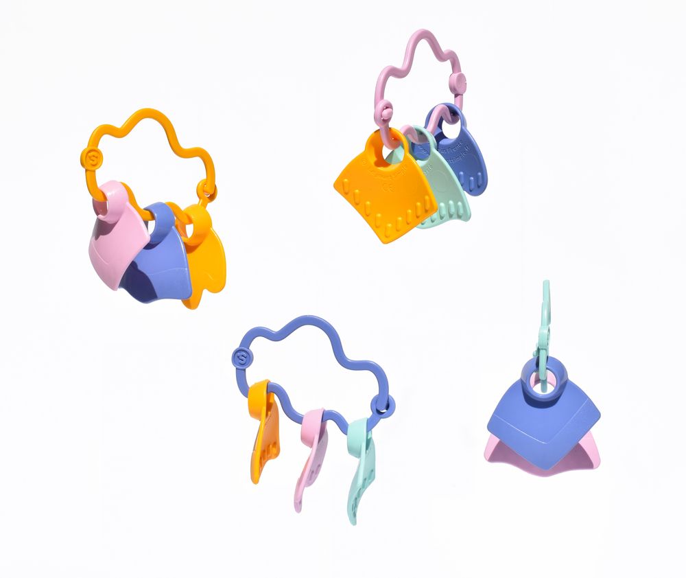 Gifts - The Cloud Rattle to Handle Recycled and Recycled Plastic - LE JOUET SIMPLE.