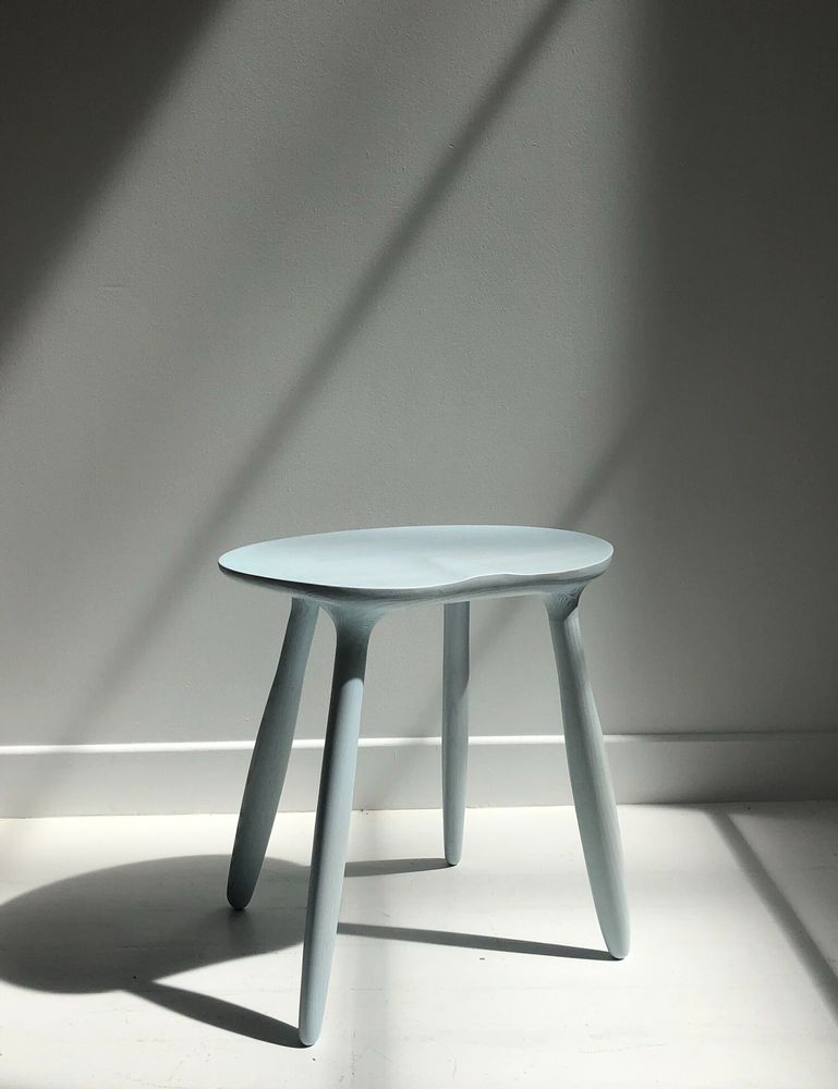 Stools for hospitalities & contracts - Walnut Daiku Stool by Victoria Magniant - VICTORIA MAGNIANT POUR GALERIE V