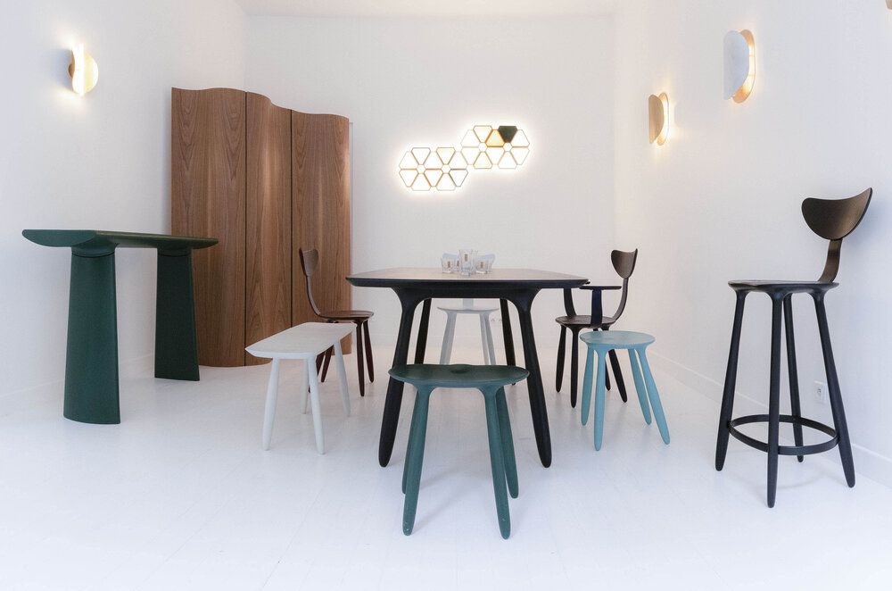 Meubles de cuisines  - Chaise de Bar Daiku en Frêne teinté par Victoria Magniant  - VICTORIA MAGNIANT POUR GALERIE V