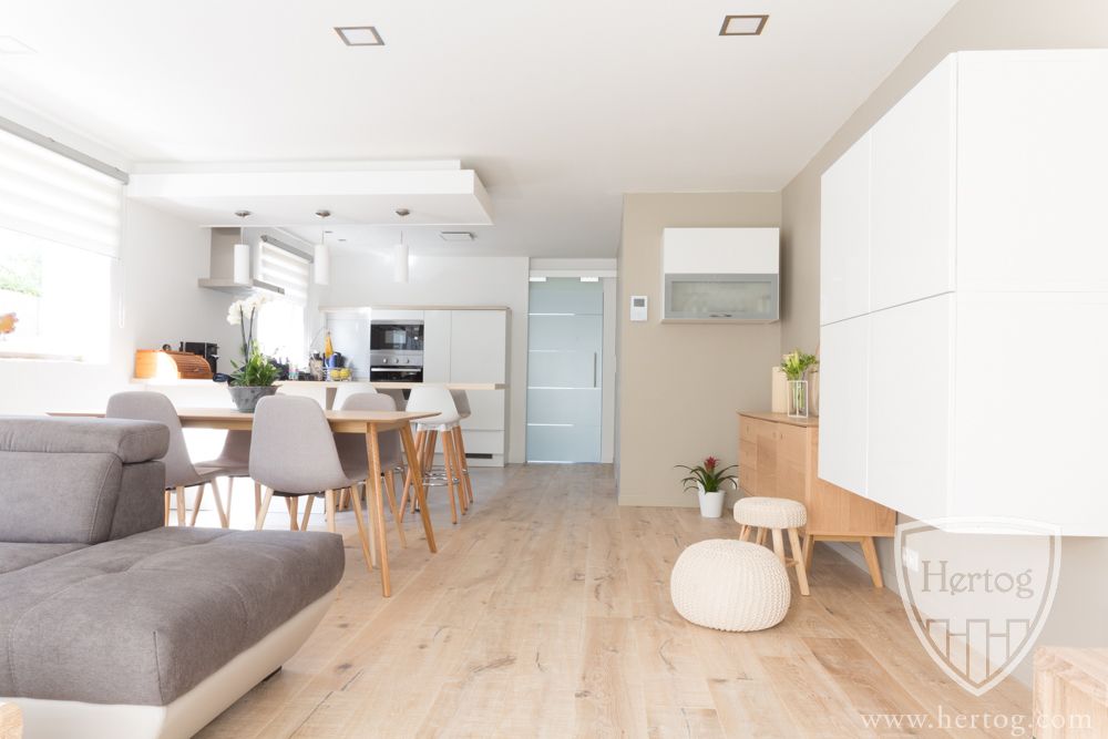 Parquets - OAK PARQUET RUSTIC GLUED - WOOD & FLOOR