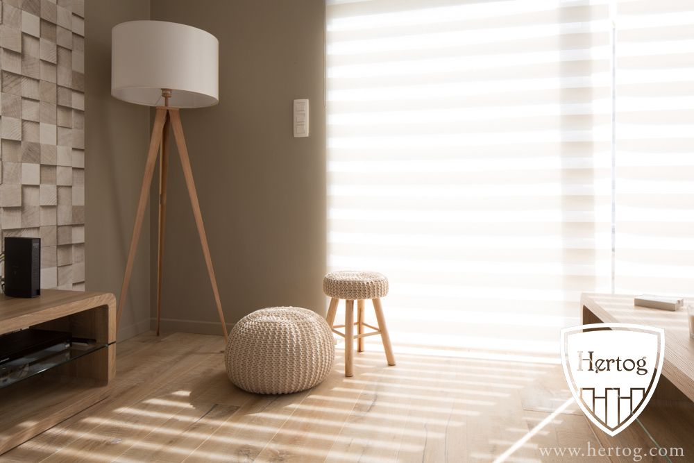 Parquets - OAK PARQUET RUSTIC GLUED - WOOD & FLOOR