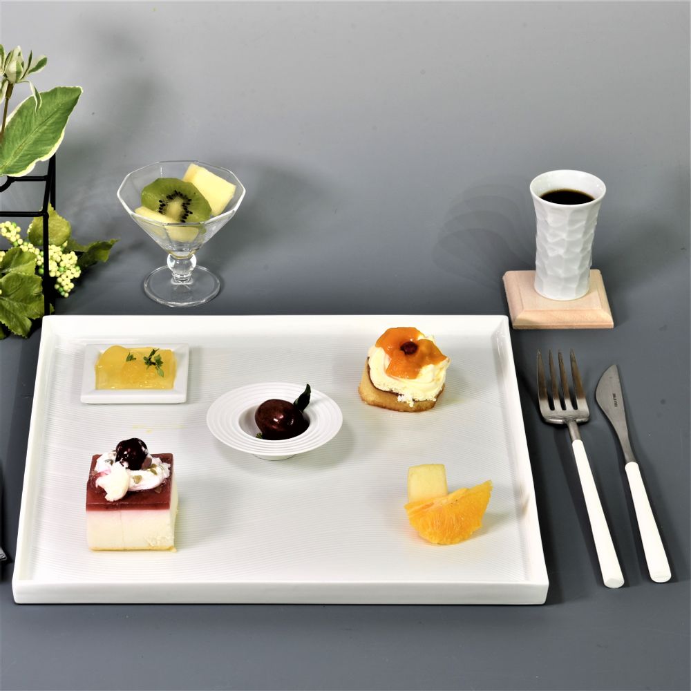Assiettes de réception - Assiette carrée 28 cm - YOULA SELECTION
