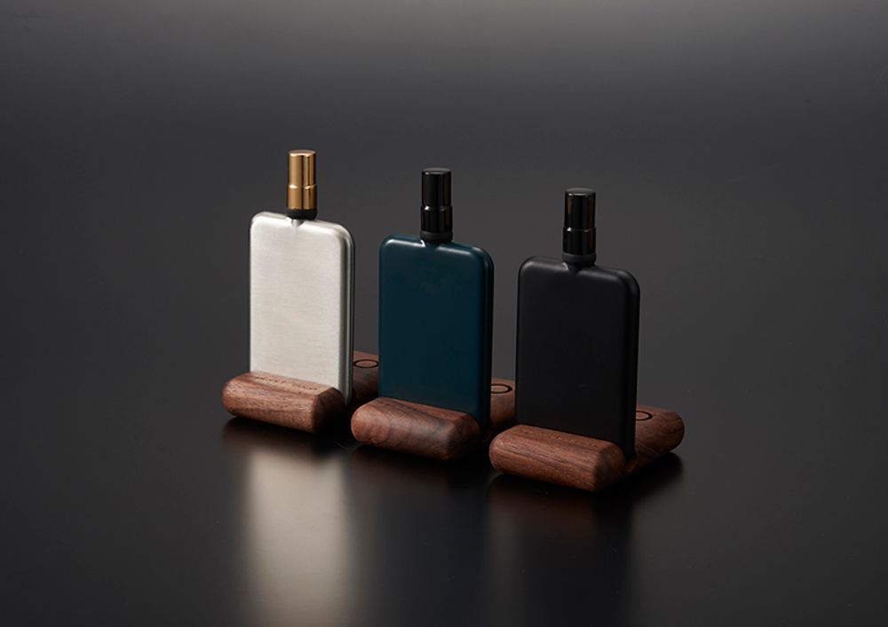 Objets design - PAPER SHOOT_Spirit 2020 - Flacon pulvérisateur en acier inoxydable - FRESH TAIWAN