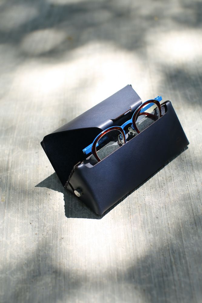 Petite maroquinerie - Étui à lunettes et trousse en cuir Studio Smoll_Eyee_DIY - FRESH TAIWAN