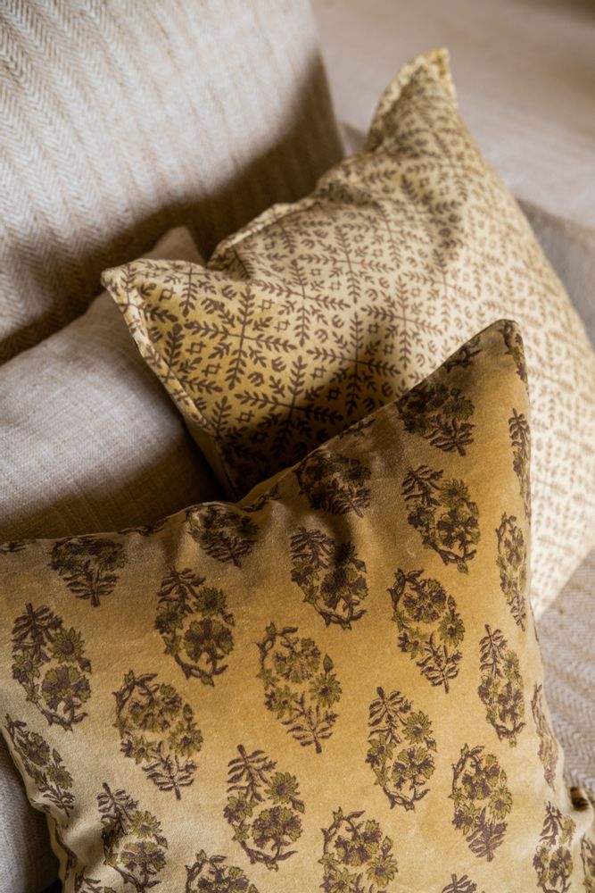 Fabric cushions - Glory velvet cushion 45x45 cm AX71003 - ANDREA HOUSE
