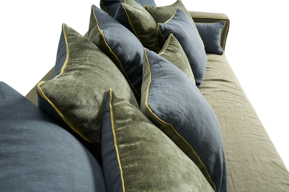 Decorative objects - Charming Cocoon Sectional Sofa - SOFAREV