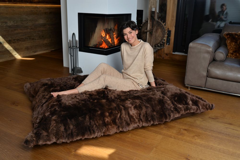 Lounge chairs - Fur Lounger REINA - WEICH COUTURE ALPACA