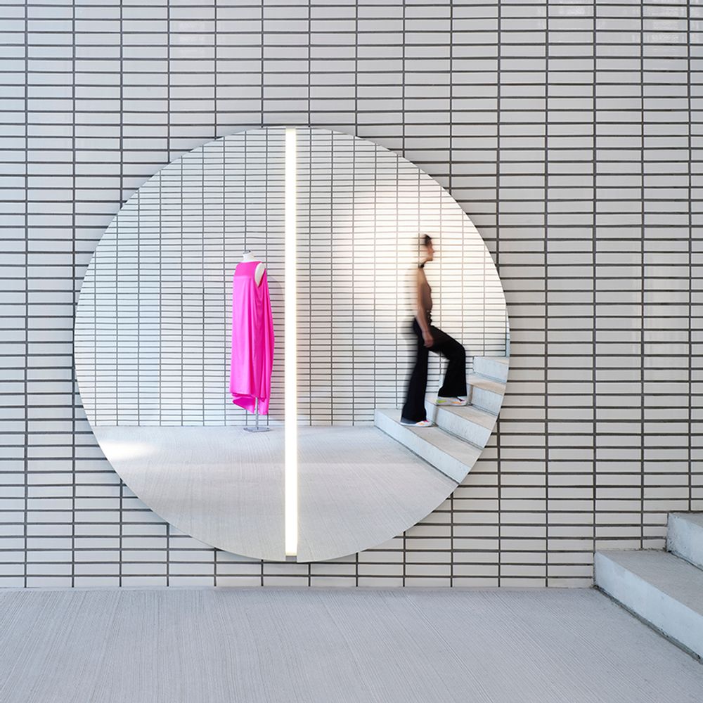 Mirrors - LUNA LIGHT L Mirror - DEKNUDT MIRRORS