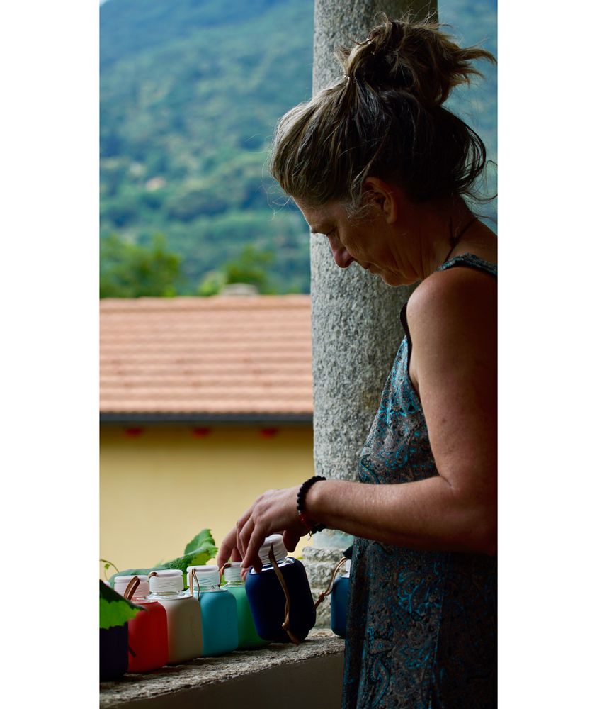 Gifts - HANDMADE GLASS BOTTLE, ENERGIZED, SUSTAINABLE - SQUIREME. Y2 - The Cube - VELVETY SILICONE COVER, ECO-FRIENDLY - SQUIREME.